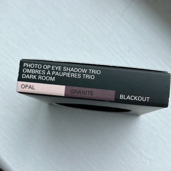 *SINGLE* Smashbox Eyeshadow Trio Palette (this listing is for ONE palette) - Picture 11 of 12
